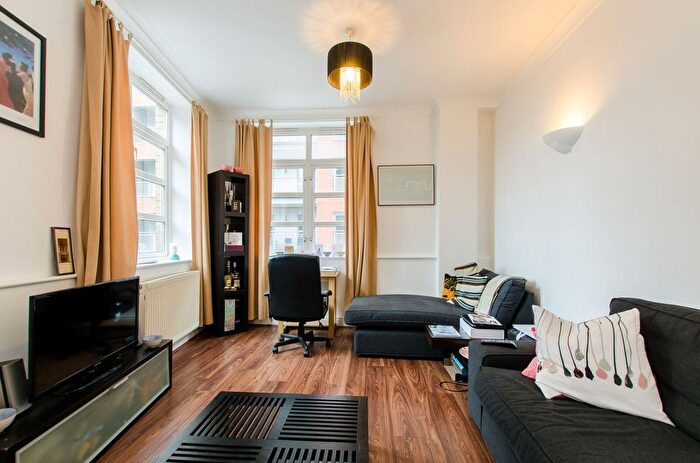 1 Bedroom Flat To Rent In Plumbers Row, Aldgate, London, E1