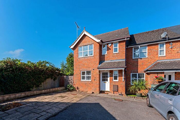 3 Bedroom Semi-Detached House To Rent In Riverview Gardens, Cobham, Surrey, KT11