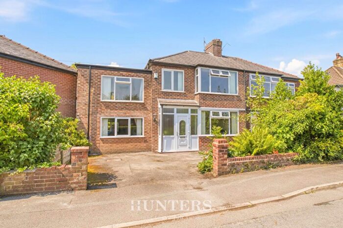 4 Bedroom Semi-Detached House For Sale In High Barn Road, Alkrington, Manchester, M24