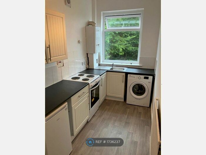 1 Bedroom Flat To Rent In Rochdale Road, Manchester, M9