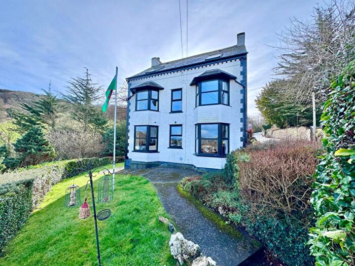 5 Bedroom House For Sale In Llanrwst Road, Conwy, LL32