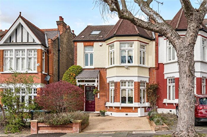 4 Bedroom Semi Detached House For Sale In Ulleswater Road, Southgate, London, N14