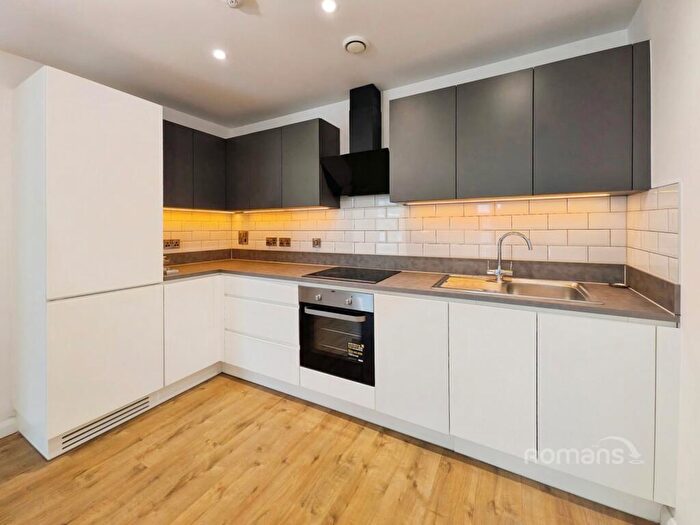 2 Bedroom Flat To Rent In Farnborough Road, Farnborough, Hampshire, GU14
