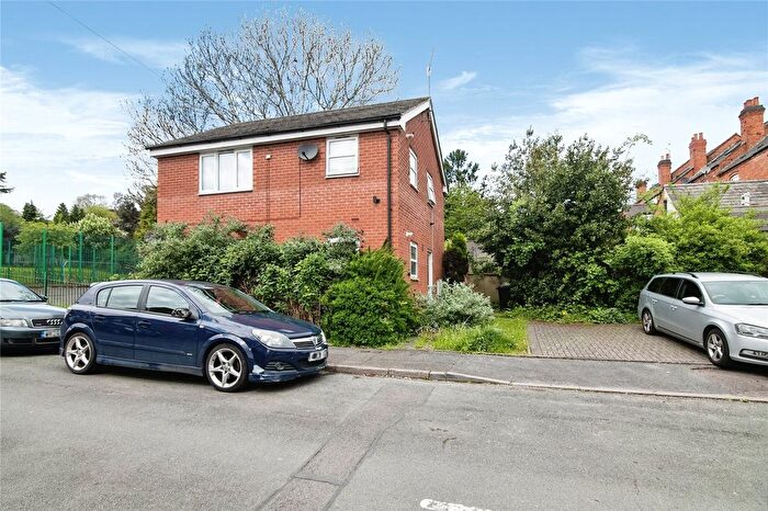 1 Bedroom Maisonette For Sale In Glover Street, Redditch, Worcestershire, B98