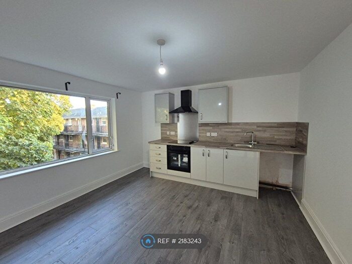 2 Bedroom Flat To Rent In Stratford Place, Blackpool, FY1