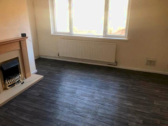 3 Bedroom Apartment To Rent In Heol Yr Afon, Glyncorwg, SA13