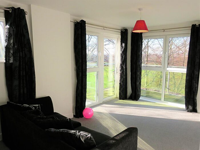 2 Bedroom Flat To Rent In Pembroke House, Academy Way, Dagenham, London, RM8