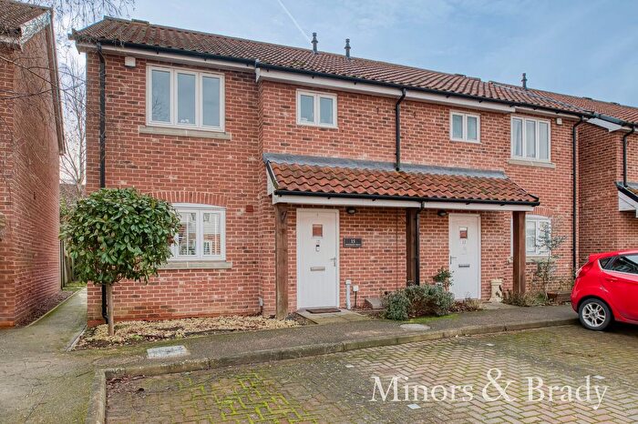 3 Bedroom Semi Detached House To Rent In Waterside Drive, Ditchingham, NR35