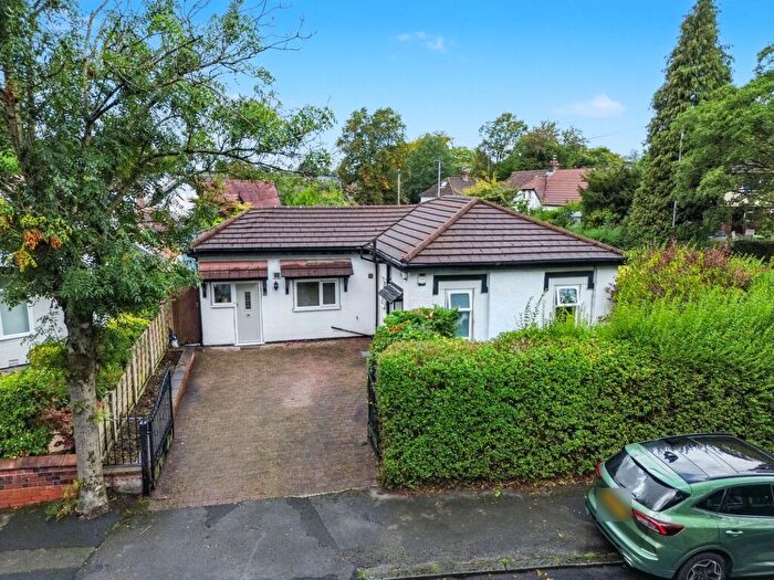 3 Bedroom Detached House For Sale In Scholes Lane, Prestwich, M25