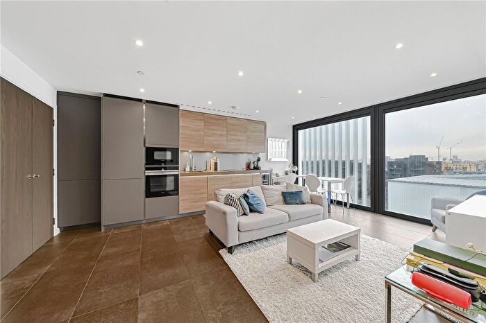 1 Bedroom Flat For Sale In Chronicle Tower, London, EC1V