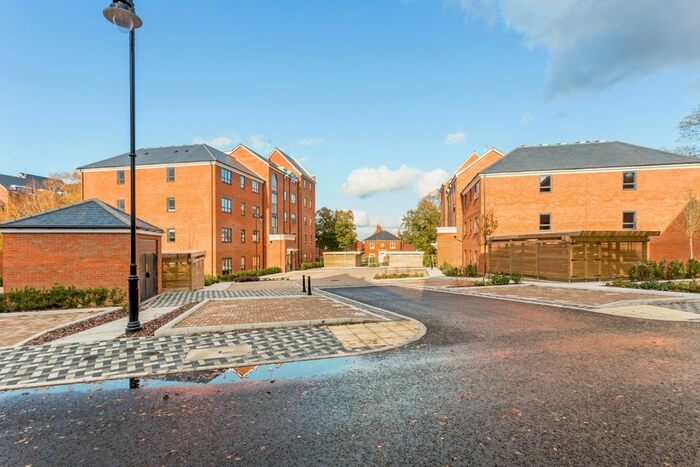 1 Bedroom Flat To Rent In Darbyshire Road, Aldershot, GU11