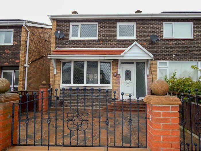 3 Bedroom Semi-Detached House To Rent In Kemble Square, Downhill, SR5