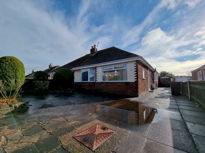 3 Bedroom Semi-Detached Bungalow To Rent In Hillcrest Drive, Tarleton, Preston, PR4