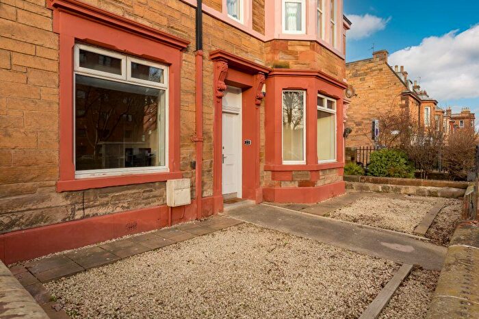 4 Bedroom Flat For Sale In Moat Place, EH14