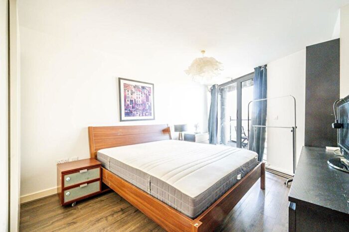 1 Bedroom Flat To Rent In Alaska Apartments, Royal Docks, London, E16