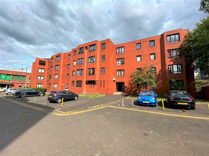 2 Bedroom Flat To Rent In New City Road, Glasgow, G4