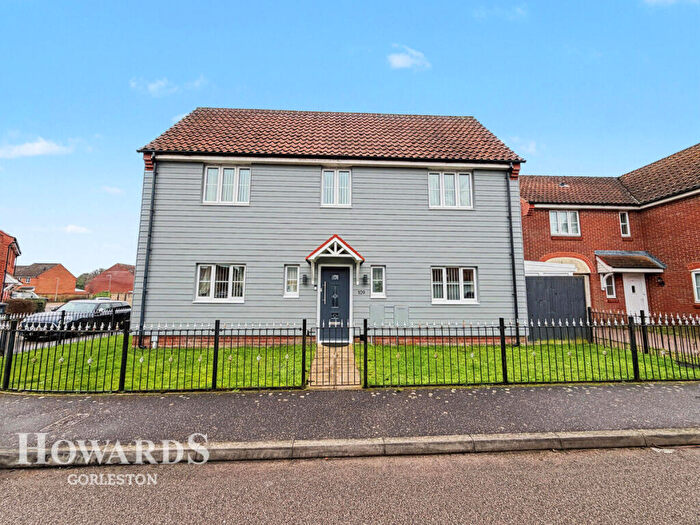 5 Bedroom Detached House For Sale In Horsley Drive, Gorleston, NR31