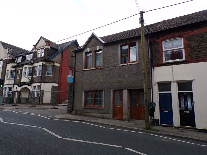 2 Bedroom Maisonette To Rent In Flat Imperial House, Maindee Road Cwmfelinfach, NP11