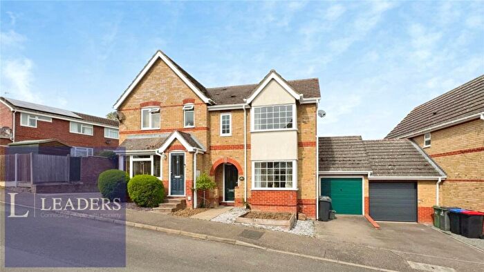 3 Bedroom Semi Detached House For Sale In Beech Avenue, Halstead, Essex, CO9