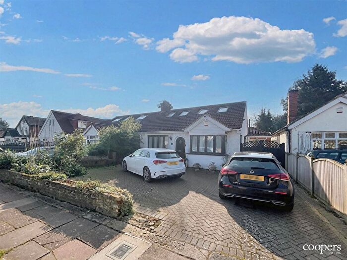 4 Bedroom Semi-Detached Bungalow For Sale In The Chase, Ickenham, UB10