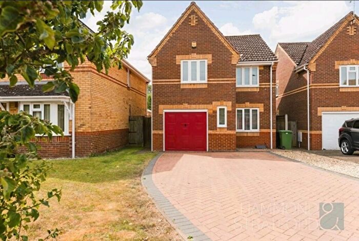 3 Bedroom Detached House For Sale In Lakeland Way, Hethersett, NR9