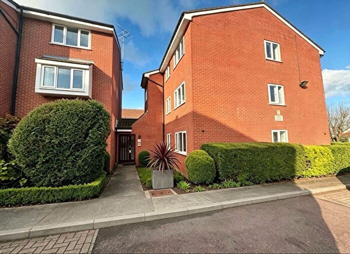 1 Bedroom Flat For Sale In Cambridge Gardens, London, N10