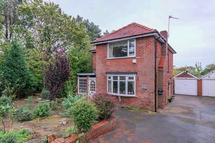 3 Bedroom Detached House For Sale In Peel Hill, Blackpool, FY4