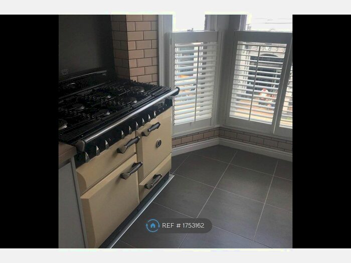 4 Bedroom Flat To Rent In Pelham Grove, Liverpool, L17
