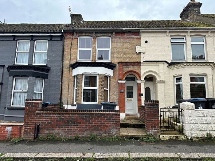 2 Bedroom House To Rent In Longfield Road, Dover, CT17