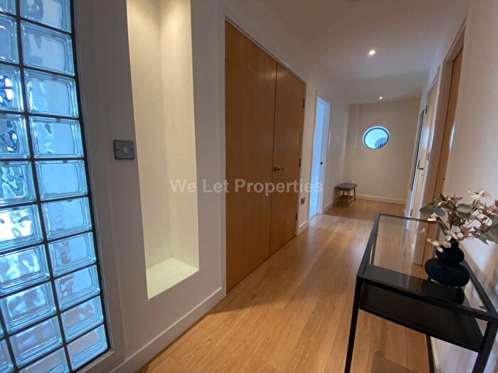 2 Bedroom Apartment To Rent In Rossetti Place, Lower Byrom Street, M3