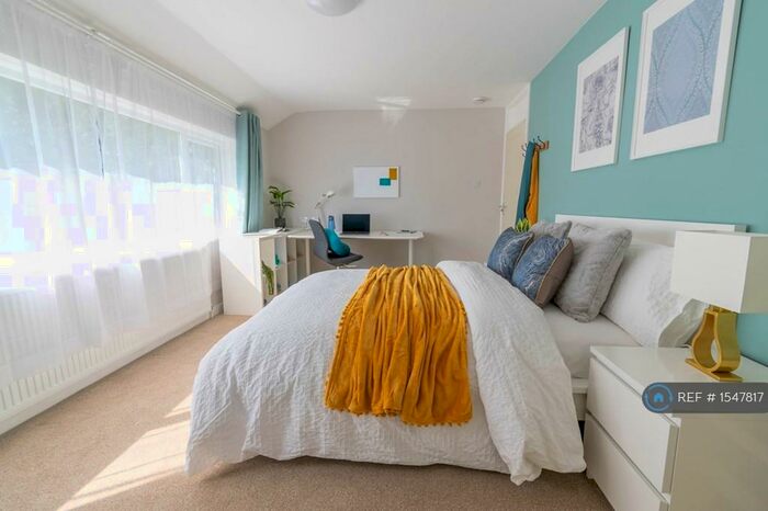 4 Bedroom Semi-Detached House To Rent In Stare Green, Coventry, CV4