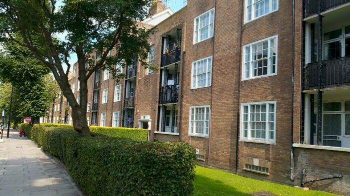 2 Bedroom Flat To Rent In Barn Field, Upper Park Road, NW3