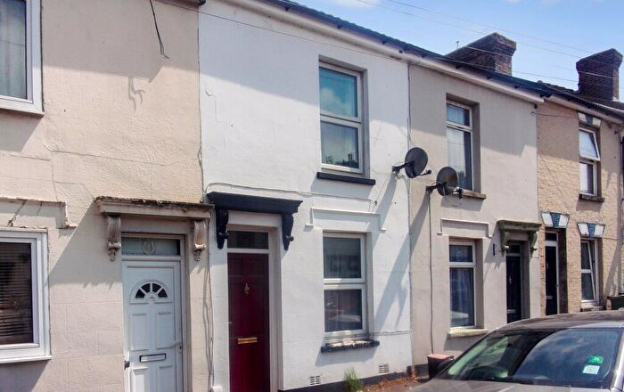 2 Bedroom Terraced House For Sale In Gladstone Road, Penenden Heath, Maidstone, ME14