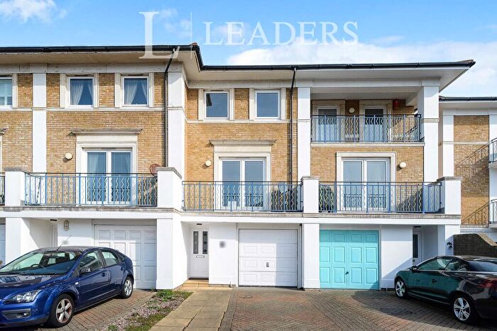 3 Bedroom Town House To Rent In Victory Mews, Brighton Marina Village, Brighton, BN2