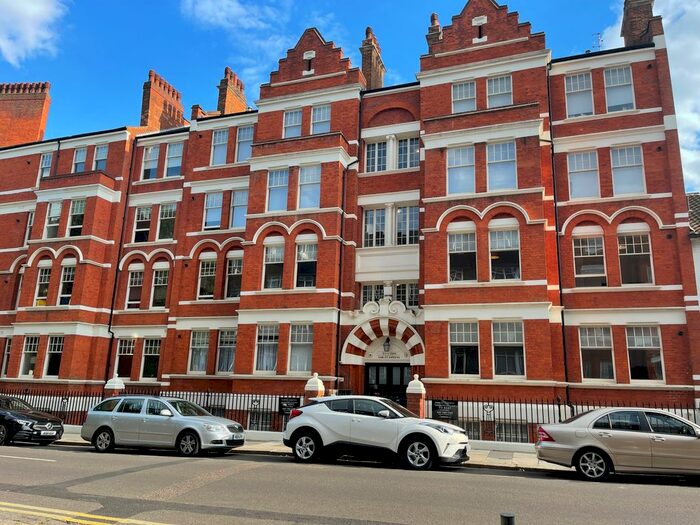 1 Bedroom Flat To Rent In Hamlet Gardens, Hammersmith, London, W6