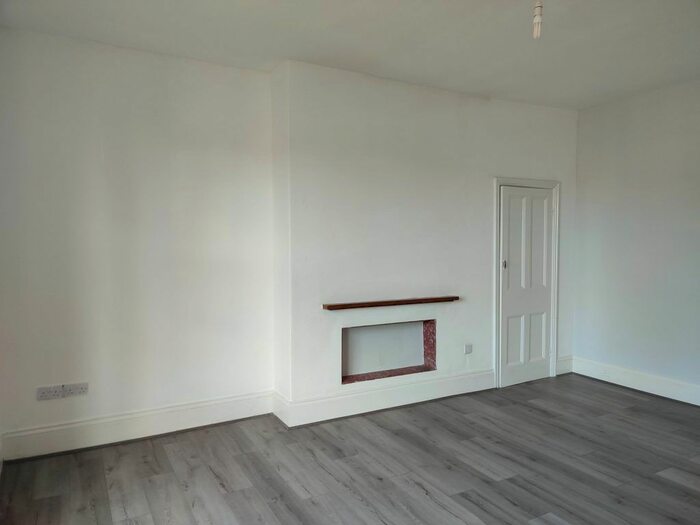 1 Bedroom Flat To Rent In Yarm Road, Stockton-On-Tees, TS18