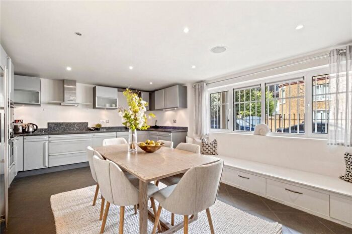 3 Bedroom Duplex For Sale In Drayton Gardens, London, SW10