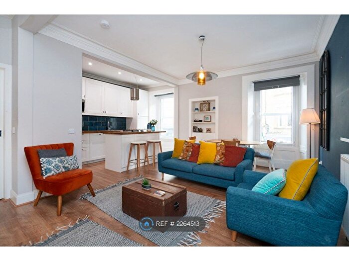 2 Bedroom Flat To Rent In Morningside Road, Edinburgh, EH10