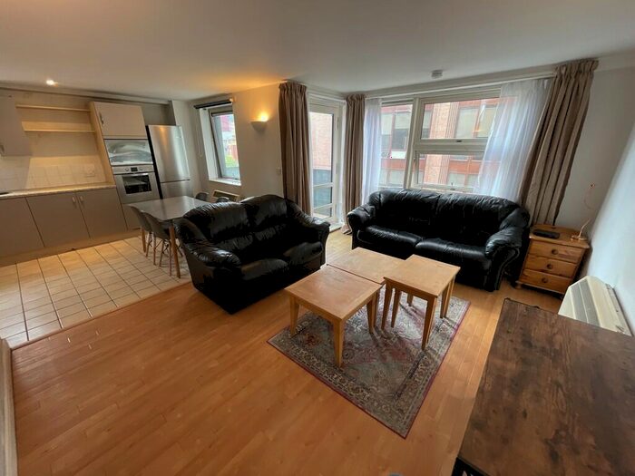 2 Bedroom Apartment To Rent In , Manchester, M1