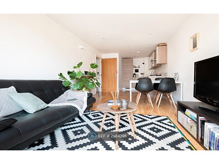 1 Bedroom Flat To Rent In Grange Road, London, SE1