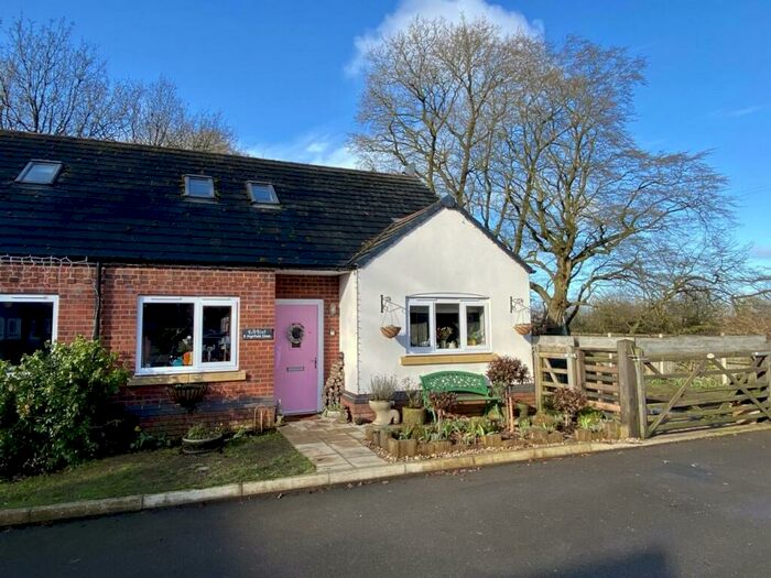 3 Bedroom Semi-Detached Bungalow For Sale In Highfield Close, Swynnerton, Stone, ST15