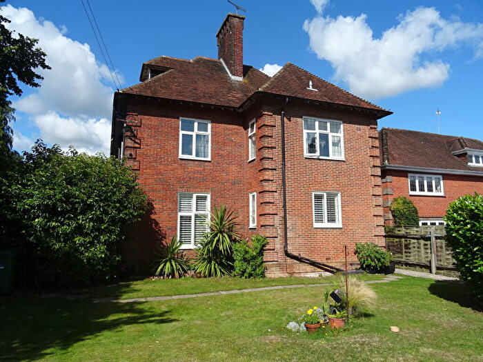 1 Bedroom Flat To Rent In Catherine Road, Newbury, RG14