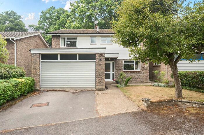 4 Bedroom Detached House For Sale In Wychwood Grove, Hiltingbury, Chandlers Ford, SO53