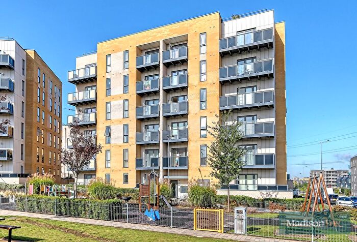2 Bedroom Flat For Sale In Handley Page Road, Barking, IG11