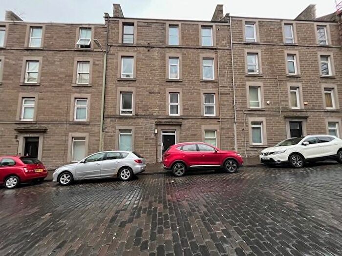 2 Bedroom Flat To Rent In /, Rosefield Street, Dundee, DD1