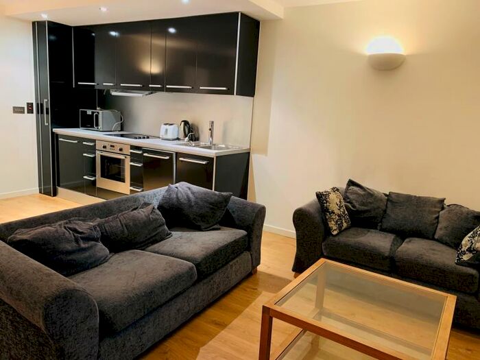 2 Bedroom Apartment To Rent In West Point, Wellington Street, LS1