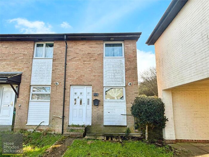 2 Bedroom End Of Terrace House For Sale In Alvington Manor View, Newport, Isle Of Wight, PO30