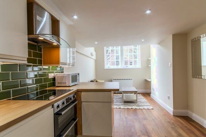 1 Bedroom Apartment To Rent In Thames Street, Oxford, OX1