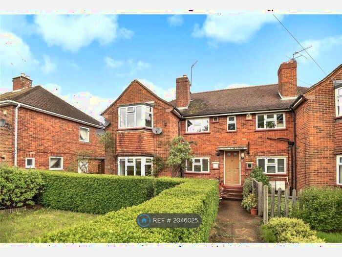 2 Bedroom Maisonette To Rent In Trevor Crescent, London, HA4