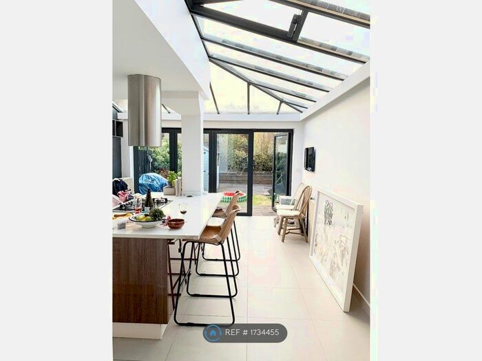 2 Bedroom Terraced House To Rent In Hedgley Street, London, SE12